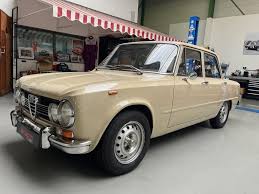 Image result for Beige Carva 1971 Alfa-Romeo