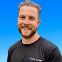 100+ perfiles de «Learmonth'»