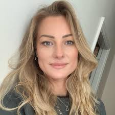 Veteran skydiver jumped to death