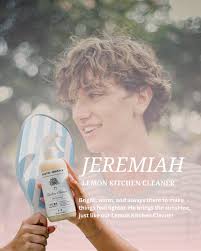 From dull to dazzling! Witness the magic of our new lemon kitchen cleaner  as it transforms our sink from drab to fab. Swipe left for the stunning  before and after reveal. 🍋✨