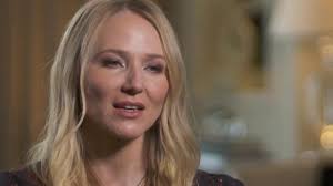 #HoratioAlgerMember Jewel went from performing in small coffeehouses in San  Diego to selling out arenas across the country. Despite facing challenges  early