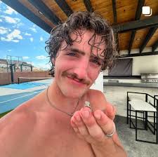 Danielle Livengood (dlivengood)