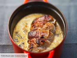 Recette Roti De Veau Au Lait Ingredients 6 Personnes 1 Roti De Veau 30 Cl De Lait 10 Cl De Creme Dec Recette Roti Roti De Veau Recette Roti De Veau