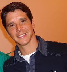 Seja você a mudança que espera no mundo. Marcio Garcia Marcio Garcia Twitter
