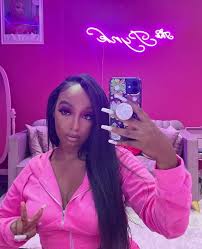 @BBWDESTROYERRs video Tweet