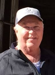 Renee Tilton's Instagram, Twitter & Facebook