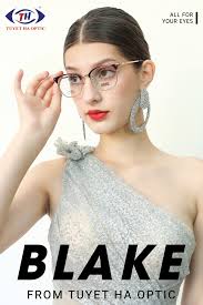 𝑪𝒉𝒊̉ 𝒄𝒂̂̀𝒏 𝒎𝒐̣̂𝒕 𝒄𝒉𝒖́𝒕 "𝒑𝒉𝒂́ 𝒄𝒂́𝒄𝒉" 𝒏𝒉𝒐̉ 𝒄𝒖̃𝒏𝒈  𝒅𝒆̂̃ 𝒅𝒂̀𝒏𝒈 𝒍𝒂̀𝒎 𝒃𝒂̣𝒏 𝒕𝒉𝒂𝒚 đ𝒐̂̉𝒊 đ𝒆̂̉ 𝒕𝒉𝒖 𝒉𝒖́𝒕  𝒂́𝒏𝒉 𝒏𝒉𝒊̀𝒏 𝒄𝒖̉𝒂 đ𝒂́𝒎 đ𝒐̂𝒏𝒈🍀 🌸Blake đích thị là chiếc kính  dành cho những anh