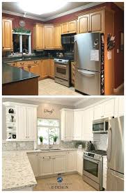 Before After Oak Kitchen Makeover While Wood Cabinets Are Definitely Coming Back In Style There Is S Kitchen Diy Makeover Kitchen Renovation Kitchen Remodel