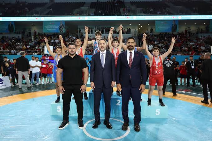 Minik Pehlivanlar Ankara'da Minderlere Çıkıyor: Geleceğin Şampiyonları Burada!