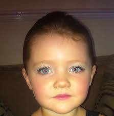 Kelly Humes's Instagram, Twitter & Facebook