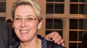 Vogelgrippe, Hasenpest, Maul- und Klauenseuche: Wie gefährlich sind die  Seuchen für Mensch und Haustier?