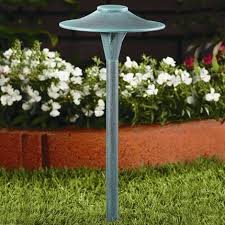 Vista 4704 Led A Perfect Fit For The Contemporary Landscape Design This Low Voltage Pa Contemporary Landscape Design Landscape Lighting Contemporary Landscape