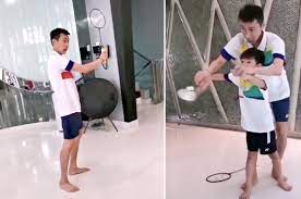 Lee chong wei (badminton pleyer) lifestyle, house, car, net worth, family & biography 2020. During The Mco Lee Chong Wei Is Teaching His Kids How To Play Badminton At Home News Rojak Daily