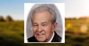 Carlos Schmitt's Instagram, Twitter & Facebook