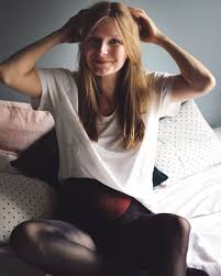 text so guten morgen anne von tiny thingsforkids ist nicht nur wunderschon schwanger sie sieht auch extrem glucklich aus bump style schwanger schwere beine