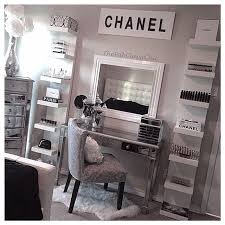 Black And White Makeup Vanity Ideas Chanel Vanity Decor Traditional Black And White New Room Home Room Decor