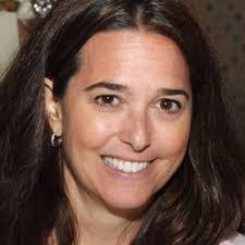 Elizabeth Abbate's Instagram, Twitter & Facebook