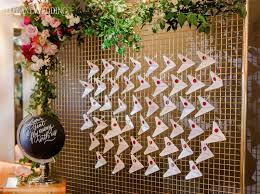 It'll create a totally unique wedding table plan for your modern and contemporary wedding! 40 Wedding Seating Chart Ideas Elegantwedding Ca