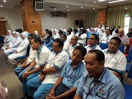Открыть страницу «hospital sultanah bahiyah» на facebook. Penyampaian Bantuan Persekolahan Kepada Kakitangan Dan Pekerja Pembersihan Hospital Sultanah Bahiyah Lembaga Zakat Negeri Kedah Darul Aman