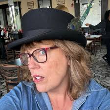 Has everyone got their tree up? Ours is now firmly in place and the kids  talked me into adding 6 sets of lights so it is LIT!! 🔥