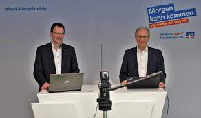 250 mitarbeiter sehen ihre aufgabe darin, menschen und unternehmen mit bankdienstleistungen zu versorgen. Die Bank Gewinnt Mit Geschick Amazon Mit Leichtigkeit Nh24 De