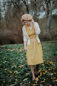 709,777 likes · 5,769 talking about this · 6,264,300 were here. Central Park Summer Decorations For Two Vintage Picnic Spring Flowers Springtime Sunshine 40s Fashion Hairstyle Coffee Br Fashion Vintage Fashion 40s Fashion