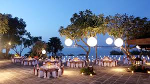 Jimbaran Bay Wedding Venue Four Seasons Resort Jimbaran Bay Bali Indonesia Wedding Venues Bay Wedding Wedding