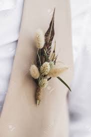 Globalrose.com has been visited by 10k+ users in the past month Bohemian Chic In Naturfarben Diy Boutonniere Wedding Dried Flowers Wedding Boutonniere Wedding Rustic