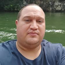 Des poissons rouge ping pong sont disponibles dans votre animalerie.