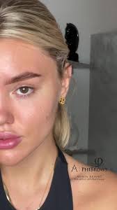 brow with us. ⚡️ ig: @agotakeseru.phibrows #eyebrows #hennabrows  #eyebrowtint #zolabrows #szemöldök #szemöldökformázás #szemöldökfestés  #budapest #hungary #fyp #foryou #foryoupage #nekedbe ...