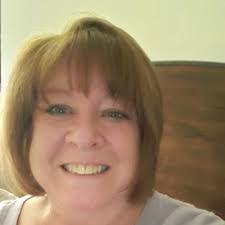 Bonnie Twomey's Instagram, Twitter & Facebook