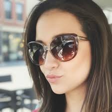 Karla Mares (@KarlaMa95848302)