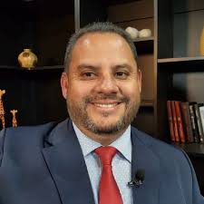 Con el corazón roto… 💔 El periodista Jerry Alfaro vive uno de los momentos  más duros de su vida: este 15 de abril despidió a su querido papá, don  Jorge Luis Alfaro