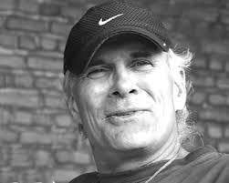 Robert Favreau's Instagram, Twitter & Facebook