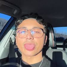 Stream Jeffrey Tapia music