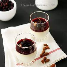 442 resep panna cotta ala rumahan yang mudah dan enak dari komunitas memasak terbesar dunia! Resep Blackberry Panna Cotta