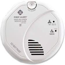 Our carbon monoxide detector went off and then stopped when we replaced the batteries. Amazon Com First Alert Brk Sc7010b Hardwired Smoke And Carbon Monoxide Co Detector With Photoelectric Sensor Home Improvement