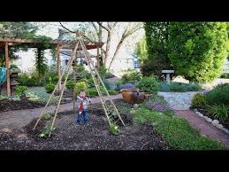 Making A Fun Trellis For Benjamin Garden Answer Youtube Trellis Black Eyed Susan Teepee Trellis