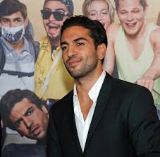 See more ideas about actors, celebrities, strong woman tattoos. Elyas M Barek Aktuelle News Bilder Nachrichten Zum Schauspieler Welt