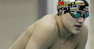 SWIMMING & DIVING: Floyd sweeps Jennings