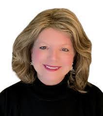 Janet Braswell's Instagram, Twitter & Facebook