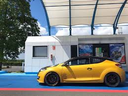 Megane Rs Refuel Gt Performance Magny Court Racecar Race Cars Vehicles