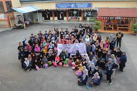 5240, jalan ts 2/6, taman semarak 2, 71800 nilai, negeri sembilan darul khusus. Utem Universiti Teknikal Malaysia Melaka Siswa Utem Dan Usm Ganding Bahu Tabur Bakti Curah Kasih Di Rumah Anak Yatim Payasum