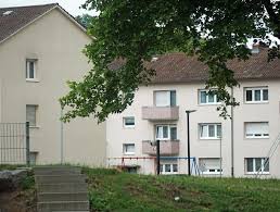 Um in deutschland in eine wohnung ziehen zu können, muss man einen mietvertrag abschließen. Https Xn Freundeskreis Flchtlinge Lahr 0bd De Vermieten