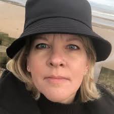 Deb Carey 🇺🇦 (@debcyork)