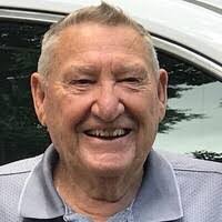 Emery Saunders's Instagram, Twitter & Facebook