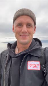 Willst du im Kirchenalltag genauso entspannt bleiben wie der Hund von Tobi?  😌🐶 Dann ist Church Training Week vom 24.-26. Februar 2026 genau deine  Woche. Praktische Trainings. Frische Inspiration. Tools, die dir