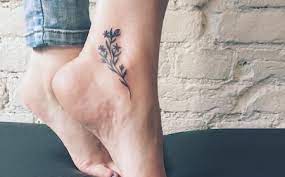 It also symbolises the beginning of a next chapter. 1001 Ideas For Beautiful And Unique Small Tattoos For Girls