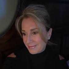 Silicone mats for easy studio cleanup