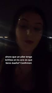 Tu Amiga La Que Usa Brillitos